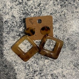 Leopard pattern square dangle earrings